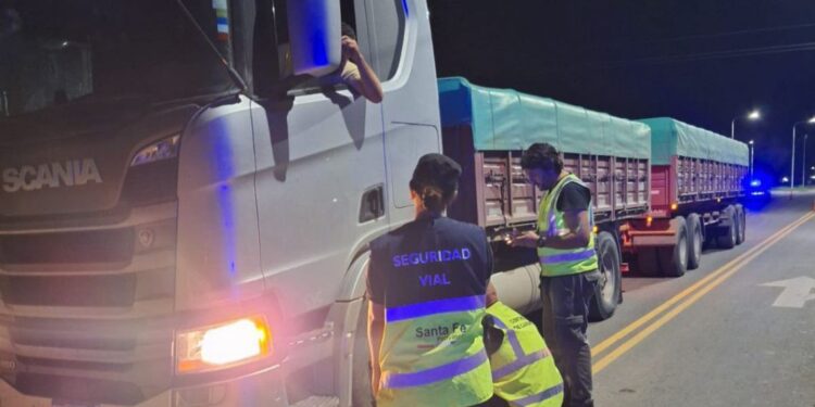 Santa Fe endurece desde el lunes 5 las multas por exceso de peso en camiones.