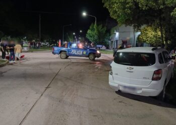 Accidente nocturno en Villa Ocampo dejó un motociclista hospitalizado