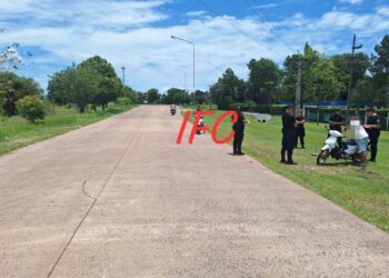 Accidente de tránsito en Las Toscas: una mujer resultó lesionada tras la caída de una motocicleta.