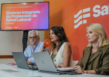Provincia presentó un sistema integral para mejorar la atención de la salud de los trabajadores públicos.