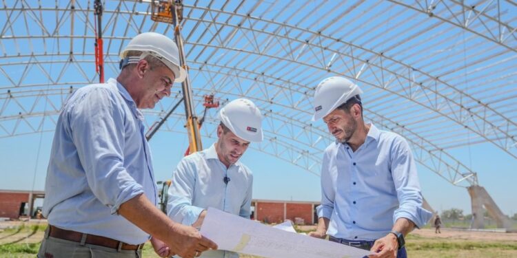 Pullaro recorrió una de las obras emblemáticas para los Juegos Suramericanos: el Microestadio de Rafaela, con un avance cercano al 45 %.