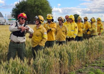 Brigadistas santafesinos se capacitaron en el uso seguro y la coordinación de medios de transporte aéreos.