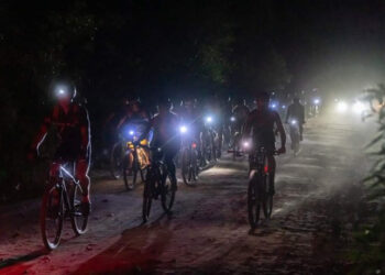 Se realizará una bicicleteada nocturna en Villa Ocampo.