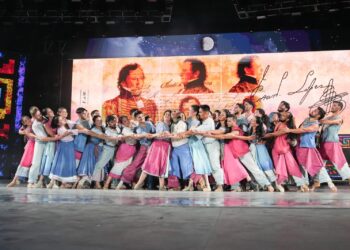 La Delegación Oficial Santafesina deslumbró y fue aplaudida de pie en el Festival de Folclore de Cosquín.