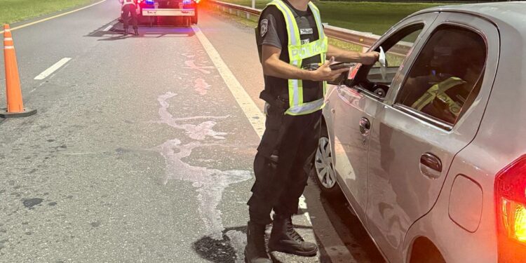 Seguridad vial: Provincia fiscalizó más de 700 vehículos en un operativo especial.