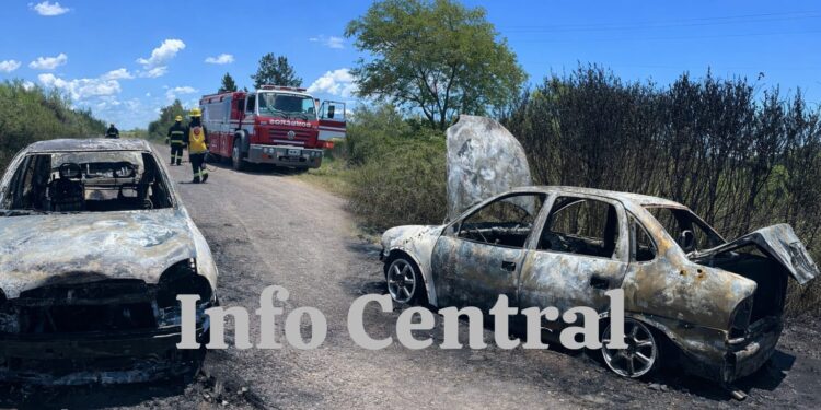 Villa Ocampo: Incendio de un automóvil en el Camping Don Avelino: solo se registraron daños materiales.