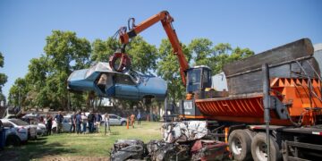 La Provincia superó los 25.000 vehículos compactados en operativos de ordenamiento en todo el territorio.