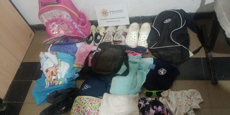  LAS TOSCAS: APREHENDIERON A UN JOVEN CON NUMEROSOS ELEMENTOS SUSTRAÍDOS.