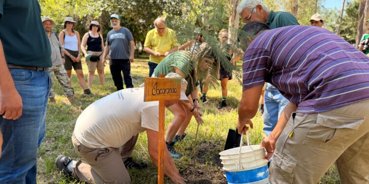 Villa Ocampo realizó una plantación de árboles en el marco del “Proyecto Vida”.