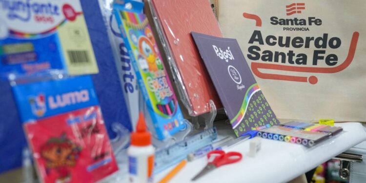 “Equipate para el cole”: qué contiene el kit escolar qué Provincia acordó para facilitar la compra de útiles y fortalecer el comercio local.
