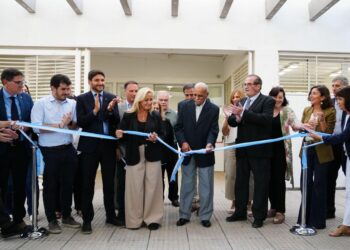 Pullaro: “En dos años terminamos e inauguramos 24 escuelas en la provincia de Santa Fe”.