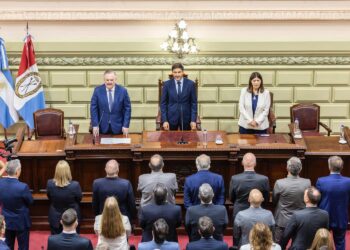 Pullaro: “Desde el orden recuperado, la autoridad democrática sin titubeos y el método de gestión, Santa Fe hoy construye su destino y envía un mensaje a la Argentina”.