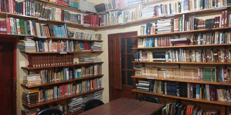 Convocatoria abierta: “Metamorfosis de las Letras” en el marco del Día de la Poesía.