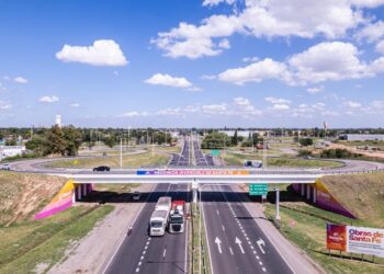 Histórico: a partir de este lunes queda habilitado el tercer carril de la Autopista Rosario-Santa Fe.