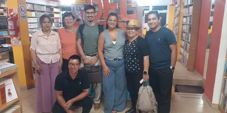 VILLA OCAMPO: ESCRITORES OCAMPENSES PARTICIPARON DEL INTERCAMBIO LITERARIO REGIONAL EN RESISTENCIA.