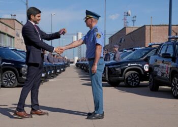 Pullaro a las fuerzas de seguridad: “Lograron algo que parecía impensado en la provincia y en Argentina, que es reducir los niveles de delito y de violencia”.