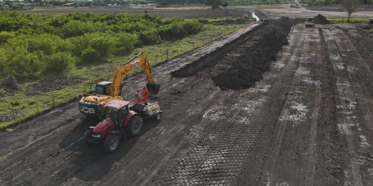 Tercera Vía en marcha: el Gobierno Provincial ya completó la limpieza de la traza para iniciar la construcción.