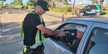Operativo Verano: la Provincia controló 178 mil vehículos en rutas y accesos para prevenir siniestros viales.