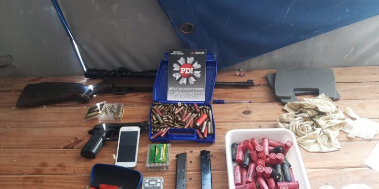 La Policía santafesina desbarató una banda que cometió delitos en Santa Fe, Rosario, Esperanza y Laguna Paiva.