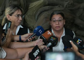 La PDI investiga denuncias por grooming en Helvecia y brindó recomendaciones preventivas.