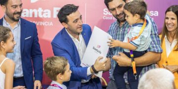 Más de 1.200 familias santafesinas ya resguardan su vivienda con el programa Protege tu Casa.