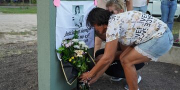 Villa Ocampo homenajeó a Carmen Encina con la inauguración de un espacio recordatorio en el barrio Juan Perón.