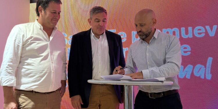 Santa Fe suma a Casafe al programa Impulsa para fortalecer la formación y el empleo en el sector productivo.