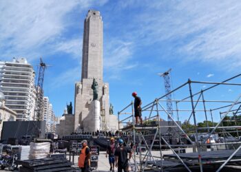 Rosario se prepara para vivir una noche histórica con Fito Páez en el Monumento a la Bandera.