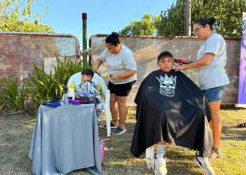 Se realizó con éxito una nueva edición de “Tijeras Solidarias”.