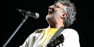 Rosario siempre estuvo cerca: más de 300 mil personas abrazaron a Fito en un reencuentro histórico con su ciudad.