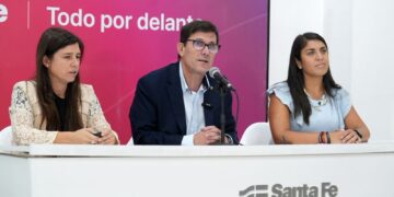 Recibos de sueldo en mano, Provincia mostró cómo impactó el aumento en el sector docente: “Cumplimos nuestra palabra”.