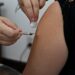 Vacunación antigripal: Provincia vacunó a más de 82 mil santafesinos en los primeros nueve días de campaña.