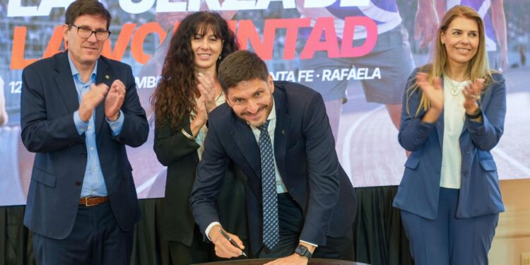 Pullaro: “Los Juegos Suramericanos serán el despegue definitivo de Santa Fe”.