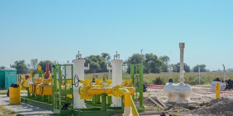 Provincia concretó la conexión del Gasoducto Metropolitano: “No parar la obra pública es una decisión estratégica”, dijo Puccini.