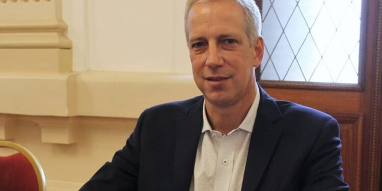 Ruta 11: el diputado Dionisio Scarpin defendió el regreso del peaje y advirtió por el estado crítico del corredor