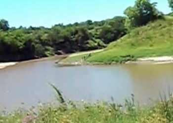 TRAGEDIA EN EL ARROYO TAPENEGÁ: DOS HERMANOS MURIERON AHOGADOS EN FLORENCIA.