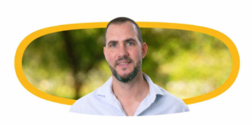 VILLA OCAMPO: EL CONCEJAL MARIO ARAUJO PIDIÓ RETIRAR POLARIZADOS EN OFICINAS PÚBLICAS PARA GARANTIZAR TRANSPARENCIA EN LA ATENCIÓN.