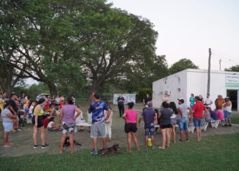 Villa Ocampo: Se realizó una asamblea participativa ciudadana en Isleta Centro.