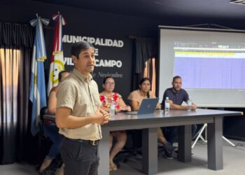 Villa Ocampo: Se realizó reunión informativa para beneficiarios de becas estudiantiles 2026.