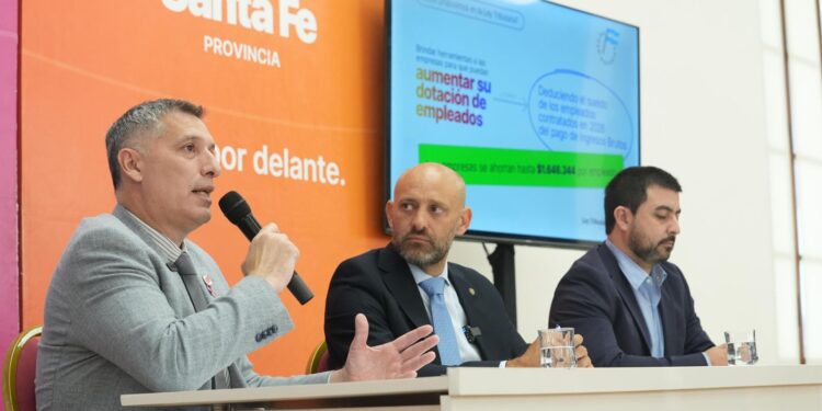 Santa Fe baja impuestos y crea empleo: en dos meses, empresas ya descontaron más de 3.100 sueldos de Ingresos Brutos.