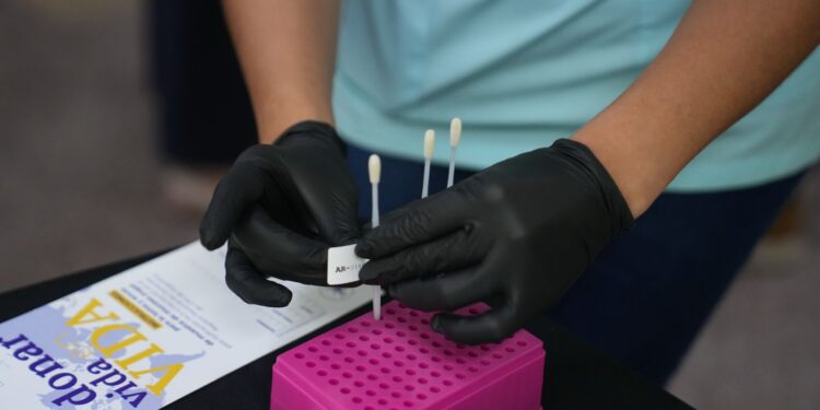 Día del Donante de Médula Ósea: Santa Fe, primera provincia en incorporar hisopado bucal para registro de donantes de médula.