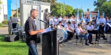“MALVINAS NOS DEJÓ UNA ENSEÑANZA DE COMPROMISO Y PATRIA”: EL CONCEJAL MARIO ARAUJO DEJÓ SU MENSAJE A 44 AÑOS DE LA GUERRA.