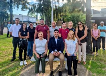  El equipo de La Libertad Avanza Villa Ocampo participó del acto homenaje a los Héroes de Malvinas.