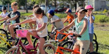 Villa Ocampo impulsa Escuelas Deportivas para niños y niñas en los barrios.