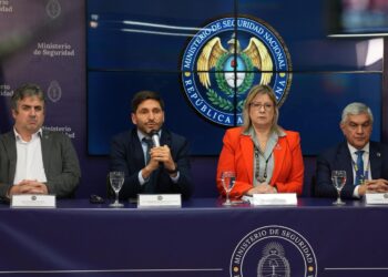 Provincia y Nación confirman que el ataque en San Cristóbal se vincula a subculturas digitales violentas de alcance global.