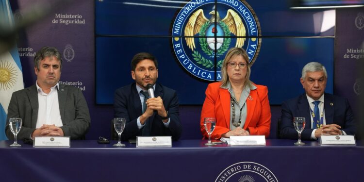 Provincia y Nación confirman que el ataque en San Cristóbal se vincula a subculturas digitales violentas de alcance global.