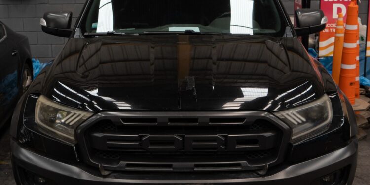 Con lotes desde 45 mil pesos a 50 millones, Provincia subasta bienes del delito con inscriptos récord en Rosario.