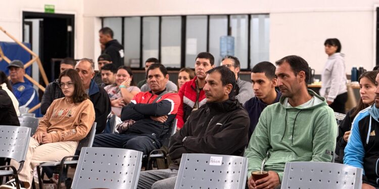 Villa Ocampo: Se realizó la segunda jornada de la Clínica Habilitante para Entrenadores de Fútbol Infantil.