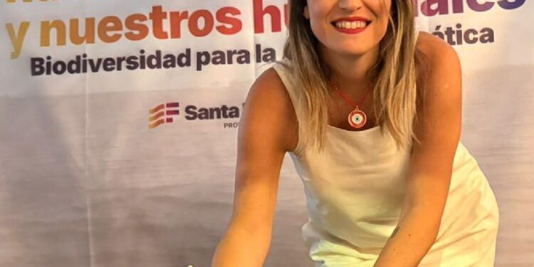  Media sanción para declarar Monumento Natural Provincial al Mono Carayá.