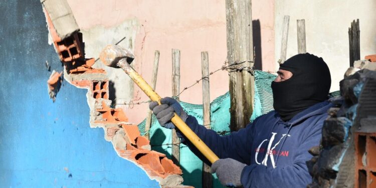 Ley de Microtráfico: derribaron un búnker en departamento San Lorenzo y ya son 112 los inactivados en toda la provincia.